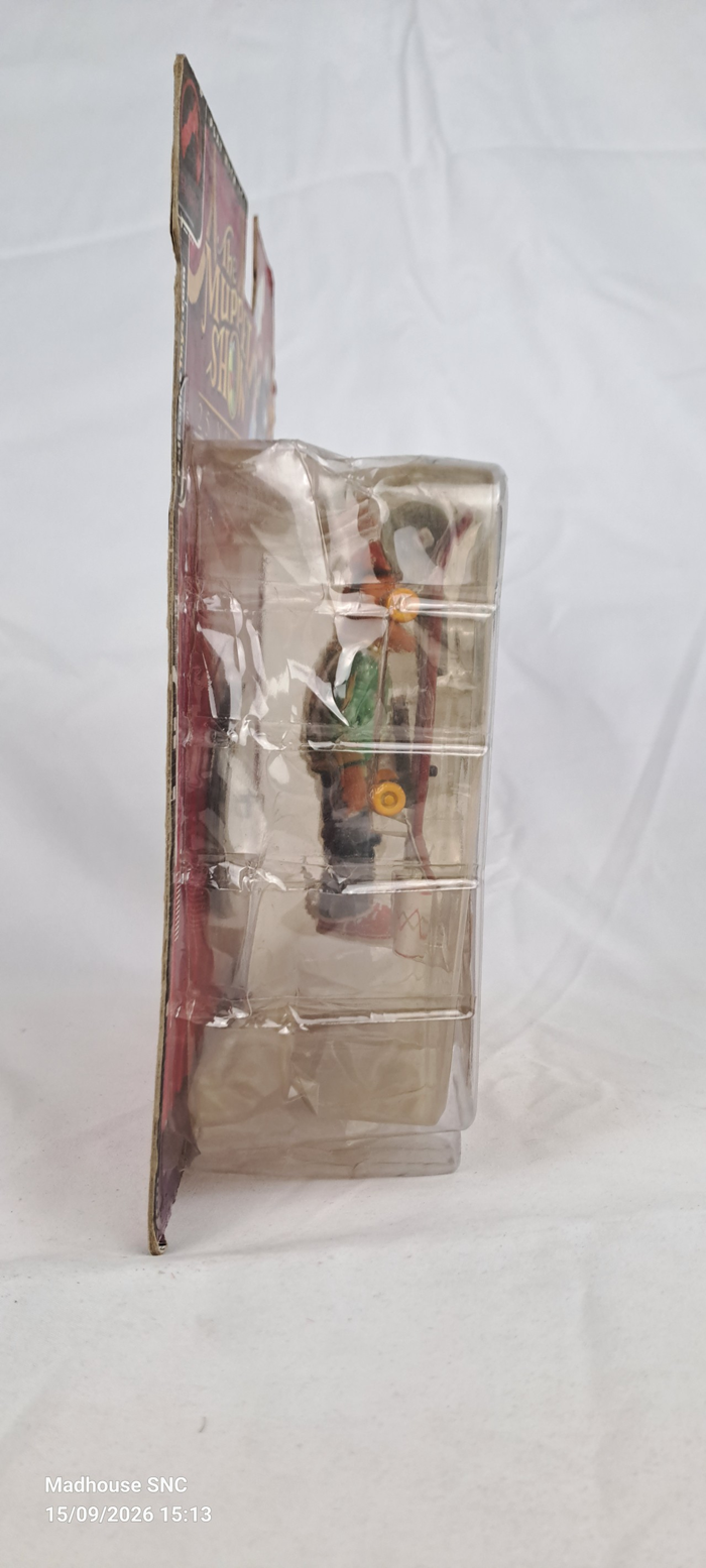 THE MUPPET - Scooter with Skateboard Action Figure