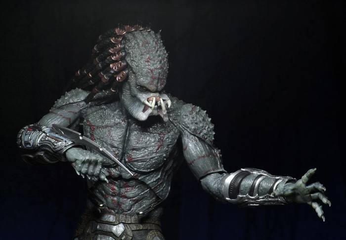 the predator deluxe armored assassin predator figure