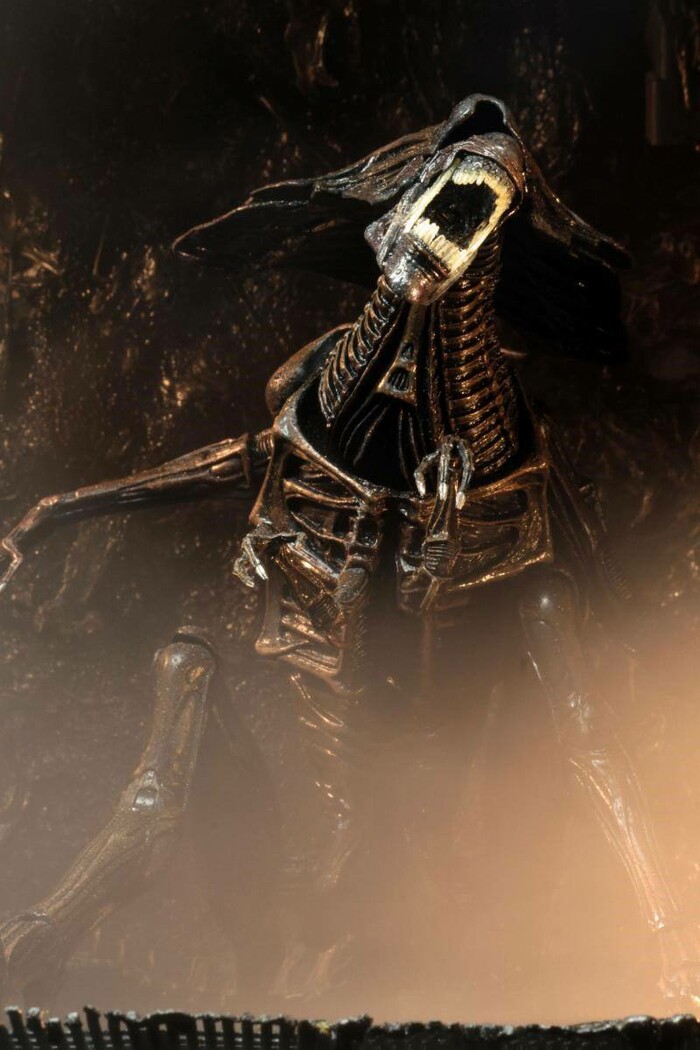 ALIEN - Resurrection - Alien Queen Ultra Deluxe Action Figure