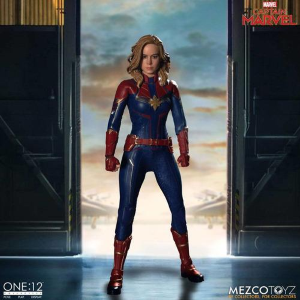 MARVEL - Captain Marvel 1/12 Action Figure