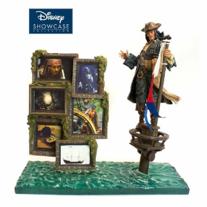 PIRATES OF THE CARIBBEAN - Jack Sparrow Scene Polystone Statue - Damaged Box