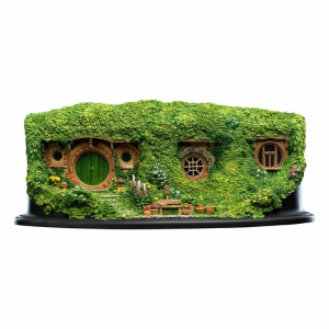 LORD OF THE RINGS - Bag End on the Hill Polystone Statue