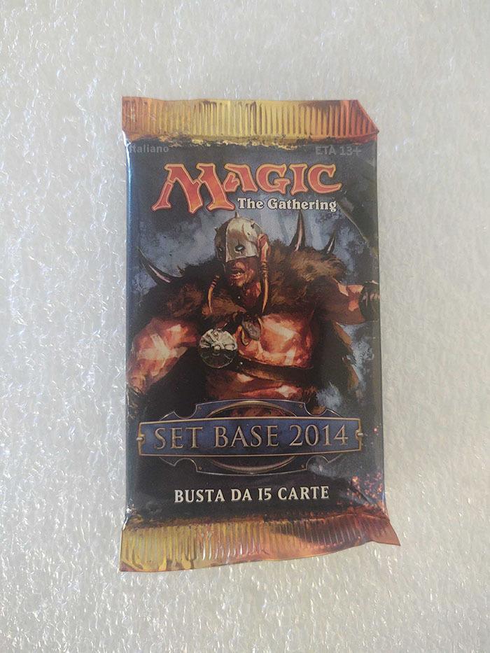MAGIC THE GATHERING - Set Base 2014 Core Set Cards Booster Pack Italiano