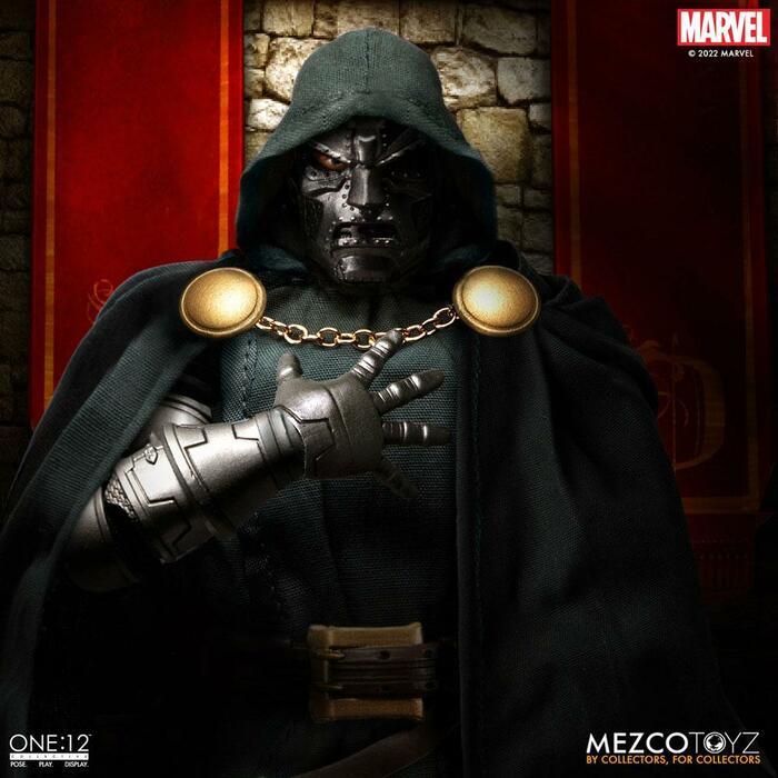 MARVEL - Doctor Doom 1/12 Action Figure