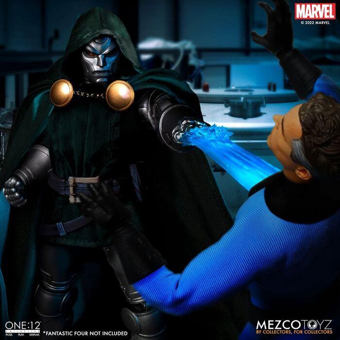 MARVEL - Doctor Doom 1/12 Action Figure