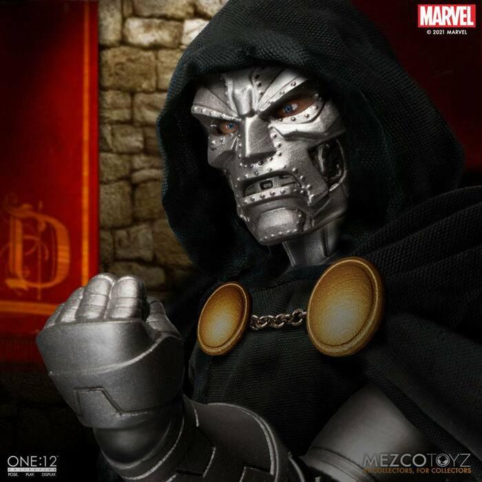MARVEL - Doctor Doom 1/12 Action Figure