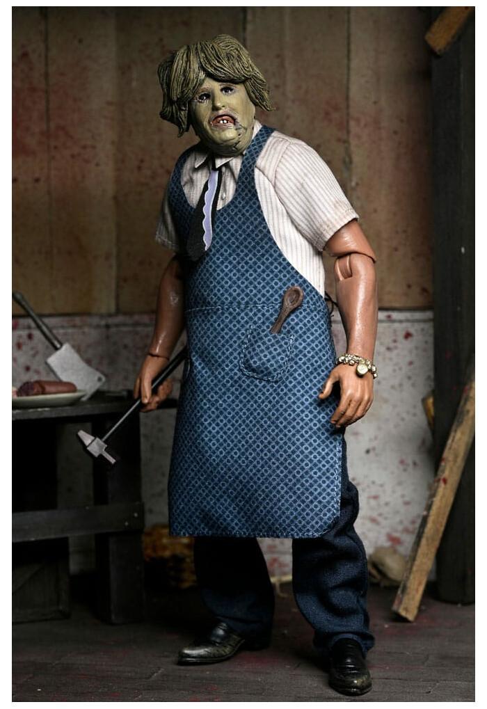 TEXAS CHAINSAW MASSACRE - Leatherface with Old Lady Mask Clothed Action Figure