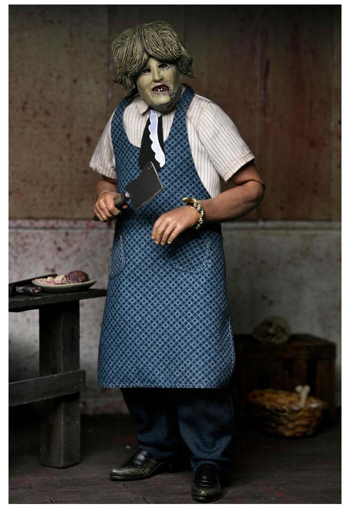 TEXAS CHAINSAW MASSACRE - Leatherface with Old Lady Mask Clothed Action Figure
