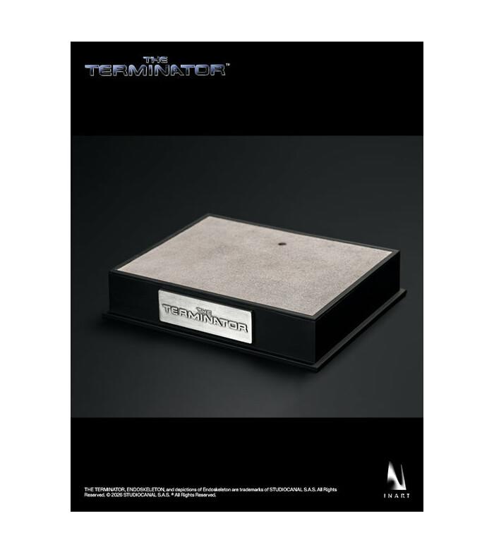 TERMINATOR - T-800 1/6 Action Figure 12" INART