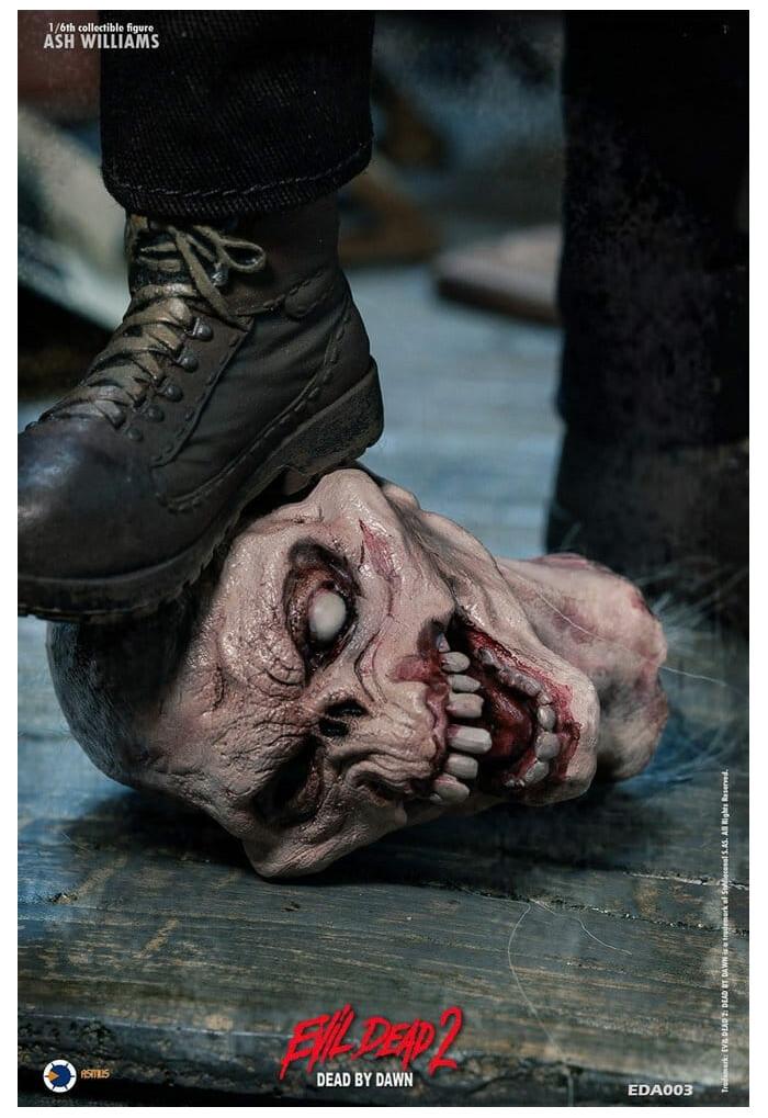 EVIL DEAD 2 - Ash Williams 1/6 Action Figure 12"