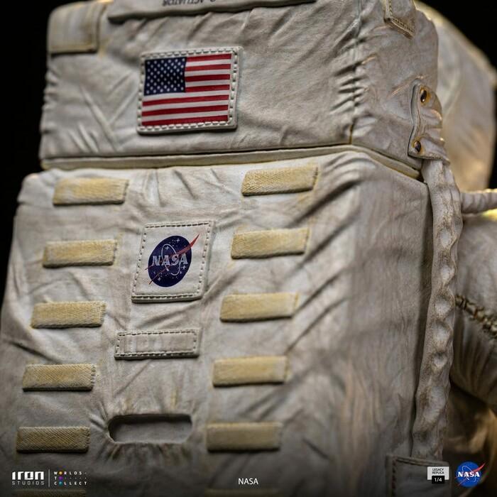 NASA - Apollo 11 Astronaut 1/4 Legacy Replica Polystone Statue