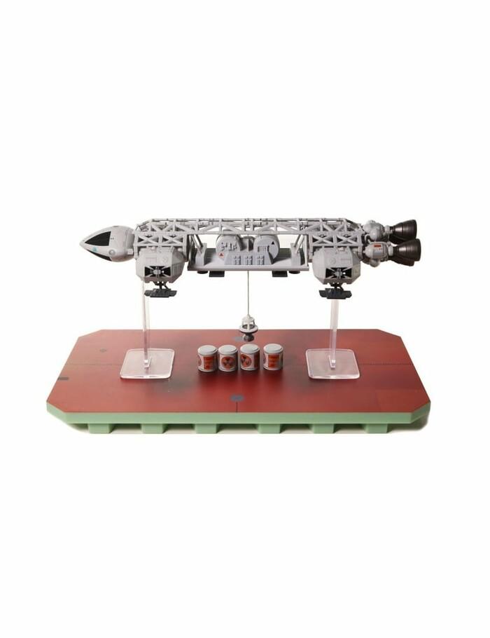 SPACE 1999 - Eagle Winch with Attached Cargo Limited Edition