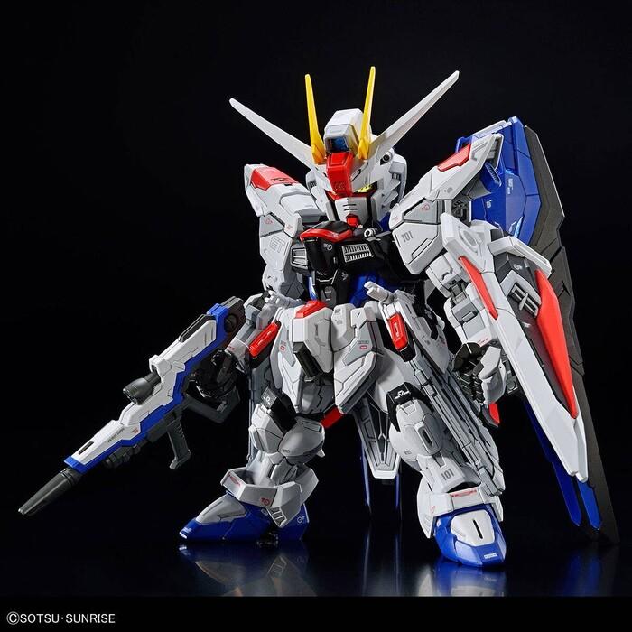 GUNDAM - Freedom Gundam Model Kit MGSD