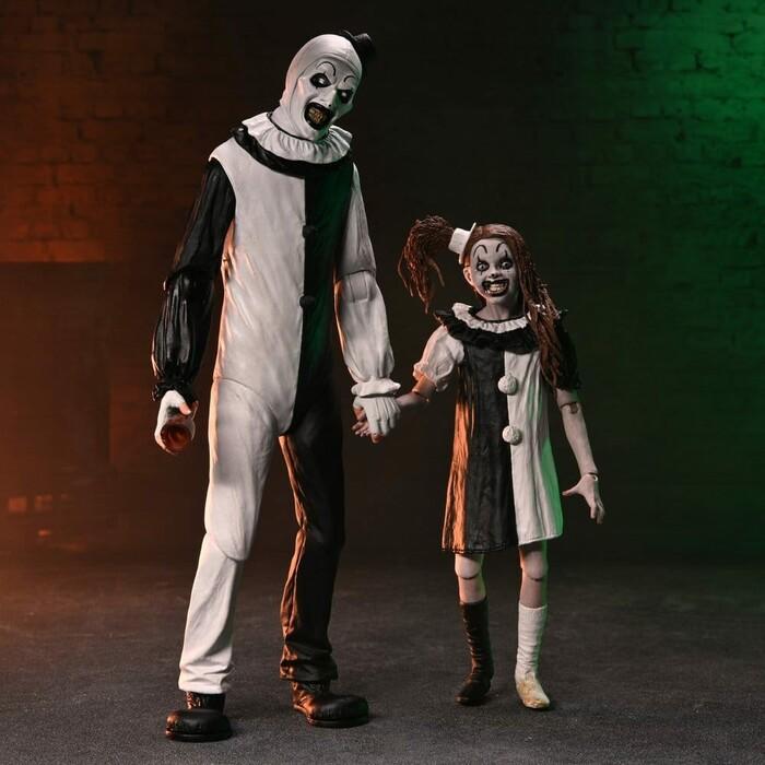 TERRIFIER 2 - Art the Clown & Little Pale Girl Ultimate Action Figure 2-Pack