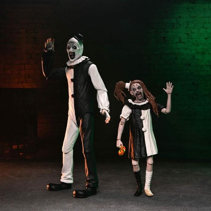 TERRIFIER 2 - Art the Clown & Little Pale Girl Ultimate Action Figure 2-Pack