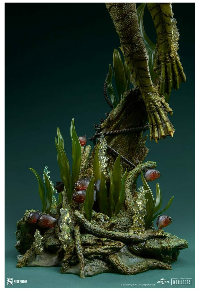 UNIVERSAL MONSTERS - Creature from the Black Lagoon Premium Format Figure 1/4 Statue