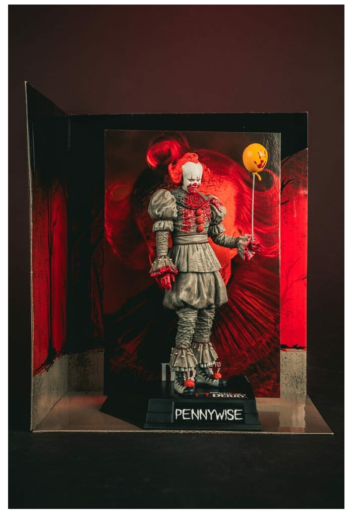 IT - Welcome to Derry - Movie Maniacs - Bloody Pennywise Action Figure