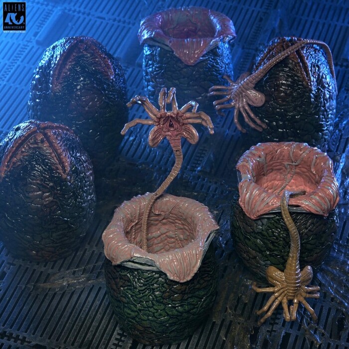 ALIENS - 40th Anniversary - Carton of Alien Eggs 6-Pack Accessory