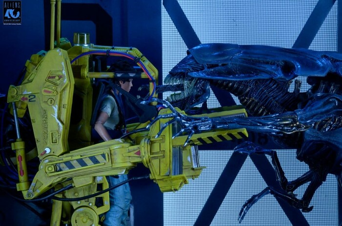 ALIENS - 40th Anniversary - Power Loader P-5000 Deluxe Vehicle Action Figure