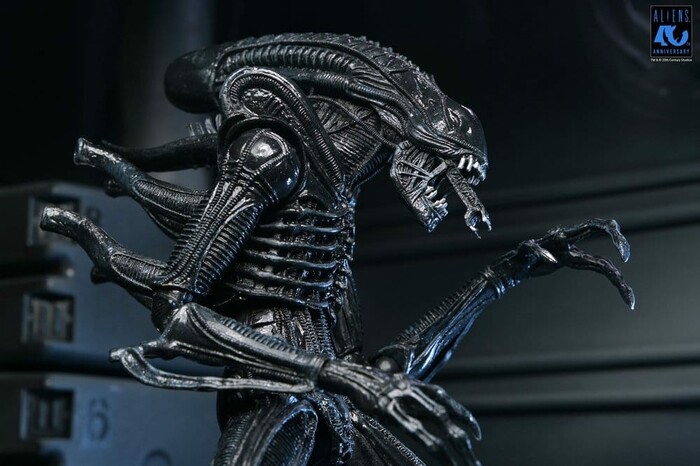 ALIENS - 40th Anniversary - 1986 Xenomorph Black Ultimate Action Figure