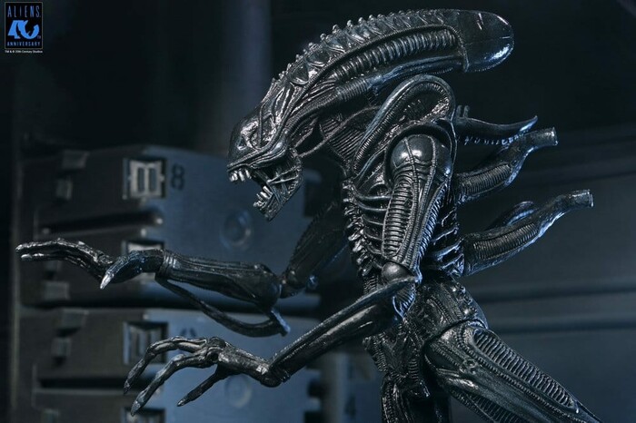 ALIENS - 40th Anniversary - 1986 Xenomorph Black Ultimate Action Figure