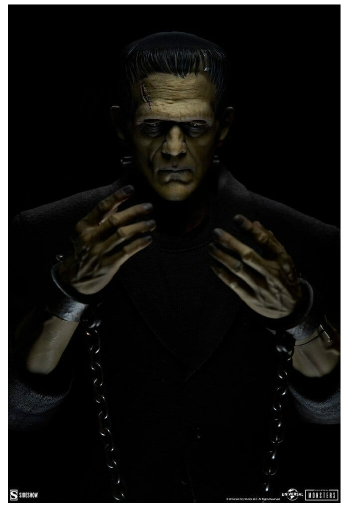 UNIVERSAL MONSTERS - Frankenstein Monster 1/6 Action Figure 12" Deluxe Plus Edition