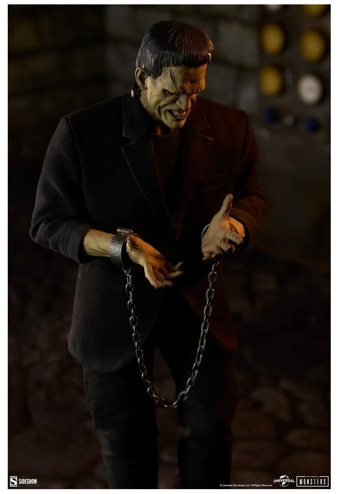 UNIVERSAL MONSTERS - Frankenstein Monster 1/6 Action Figure 12" Deluxe Plus Edition