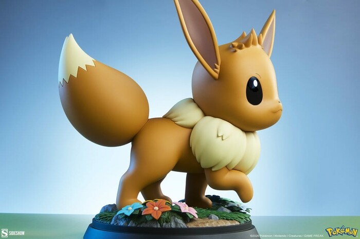 POKEMON - Eevee Life-Size 1/1 Polystone Statue