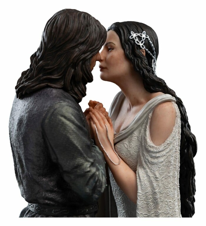 LORD OF THE RINGS - Aragorn & Arwen Mini Polystone Statue