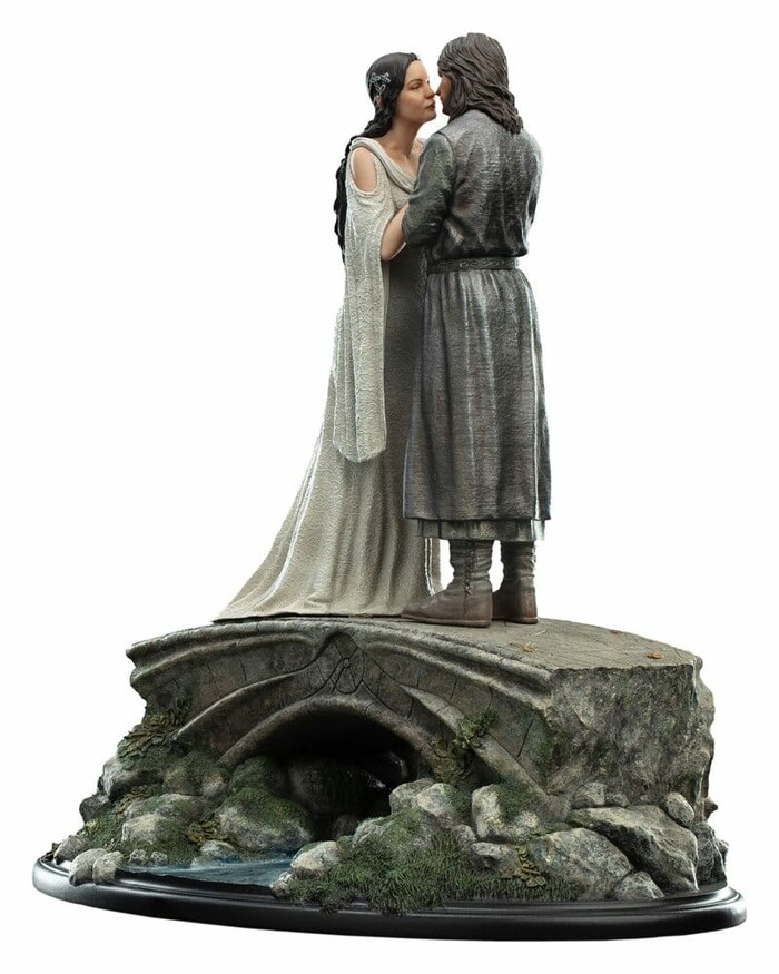 LORD OF THE RINGS - Aragorn & Arwen Mini Polystone Statue