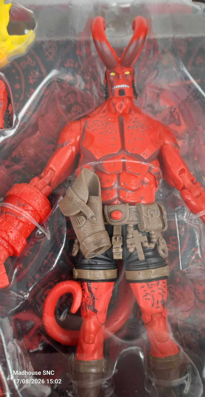 HELLBOY - Hellboy #60 Platinum Edition Action Figure