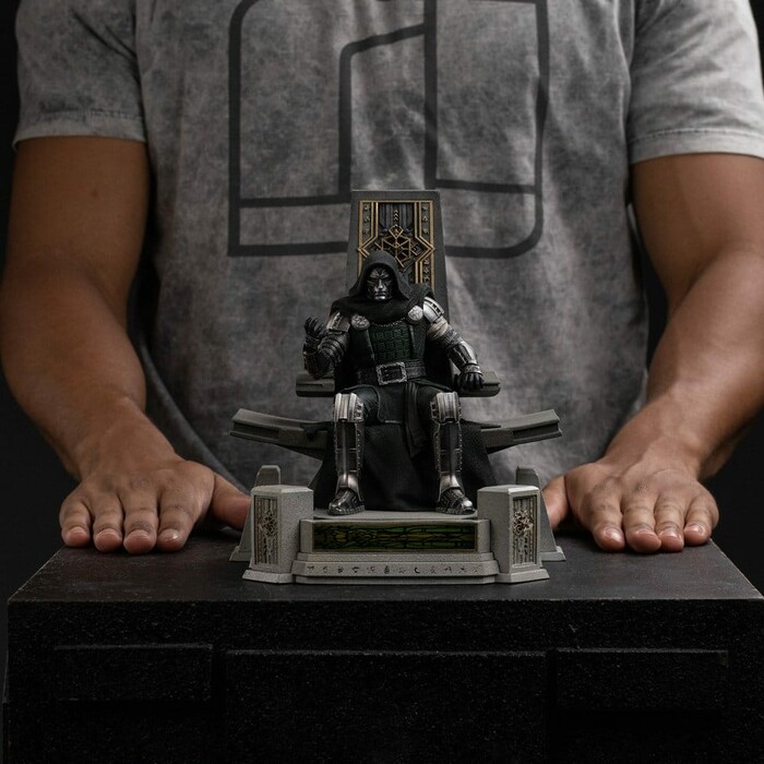 MARVEL - Avengers Doomsday - Doctor Doom on Throne 1/10 Art Scale Statue