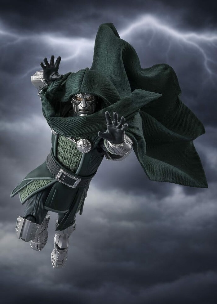MARVEL - Avengers Doomsday - Doctor Doom S.H. Figuarts Action Figure
