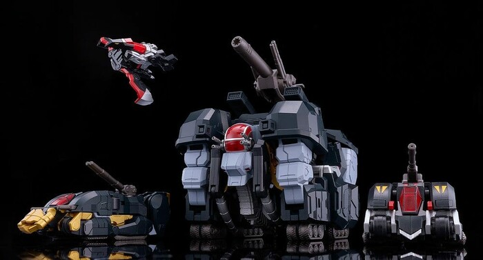 DANCOUGAR - Moderoid - Dancouga Super Beast Machine God with Powered-Up Wing Set Plastic Model Kit