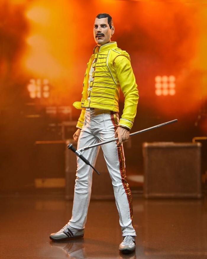 QUEEN - Freddie Mercury Yellow Jacket Action Figure