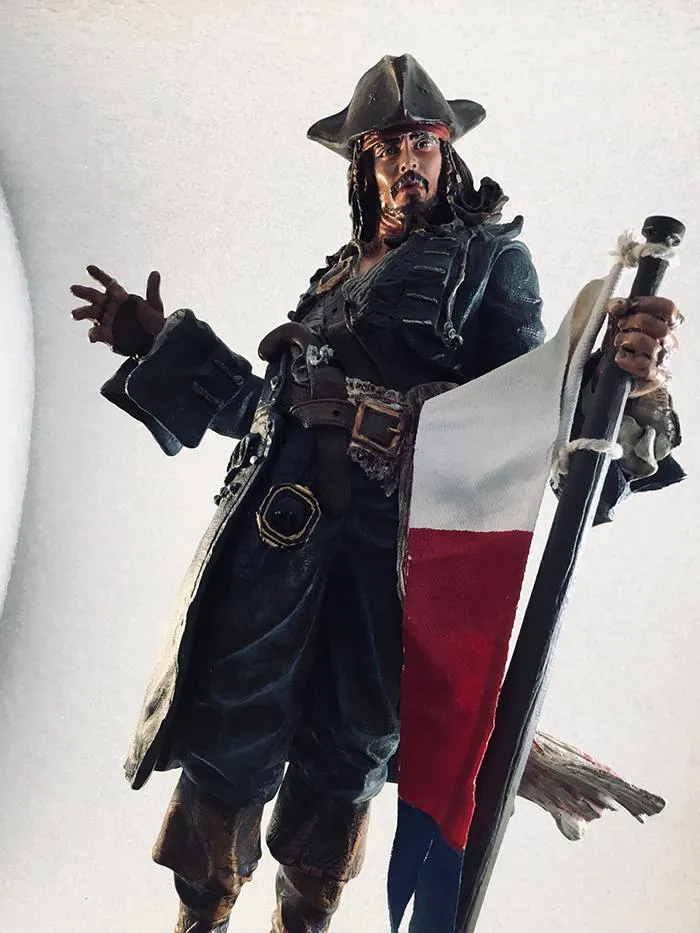PIRATES OF THE CARIBBEAN - Jack Sparrow Scene Polystone Statue - Damaged Box