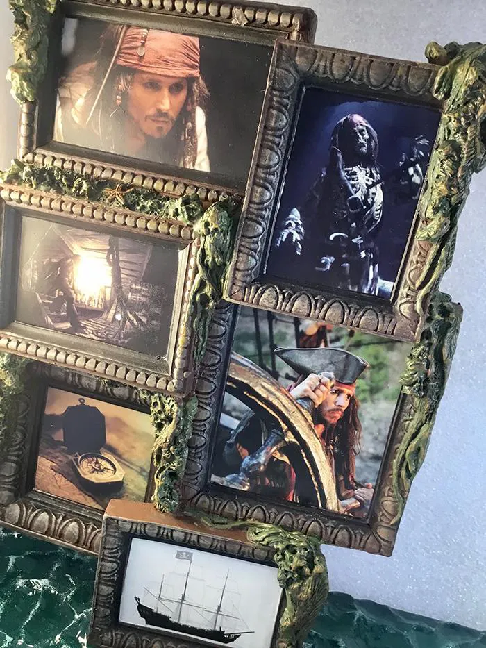 PIRATES OF THE CARIBBEAN - Jack Sparrow Scene Polystone Statue - Damaged Box