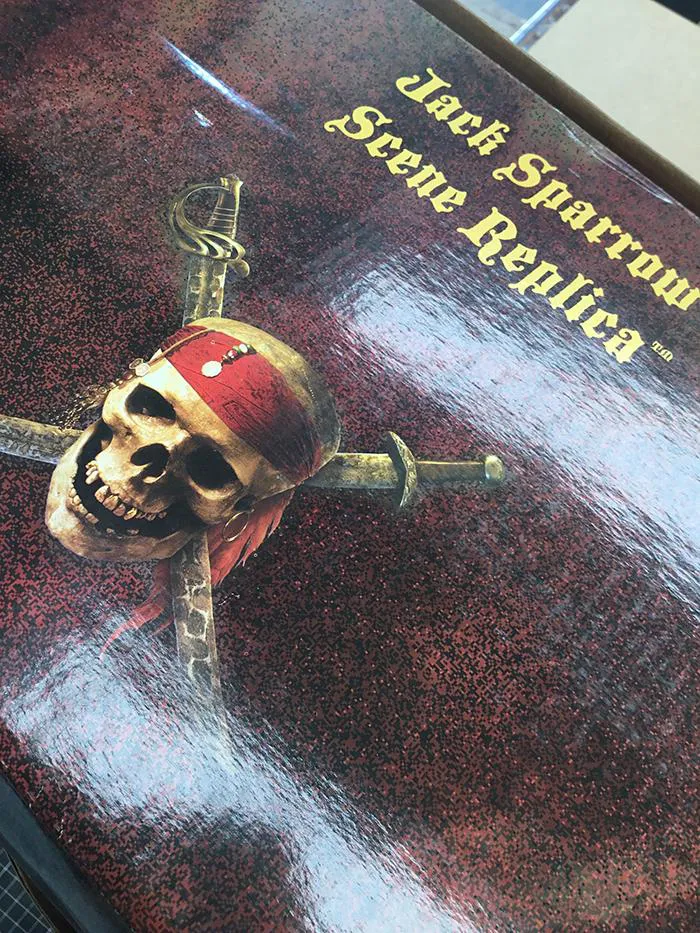 PIRATES OF THE CARIBBEAN - Jack Sparrow Scene Polystone Statue - Damaged Box