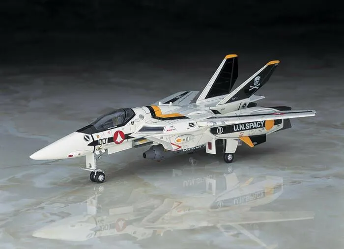 MACROSS - 1/72 VF-1A/J/S Valkyrie Model Kit