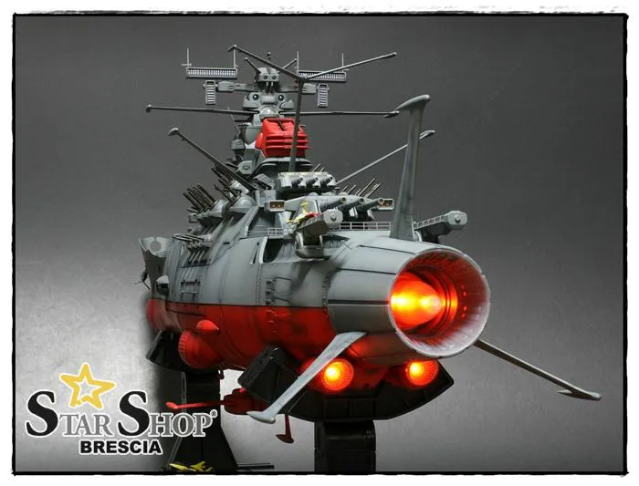YAMATO STAR BLAZERS - 1/350 Space Battleship Yamato Model Kit