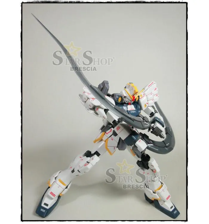 GUNDAM - 1/100 Sandrock EW Master Grade Model Kit MG