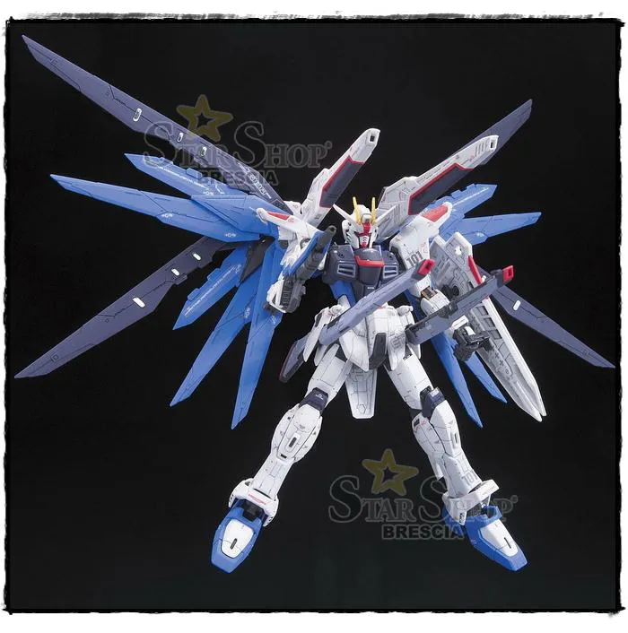 GUNDAM - 1/144 ZGMF-X10A Freedom Real Grade Model Kit RG # 05