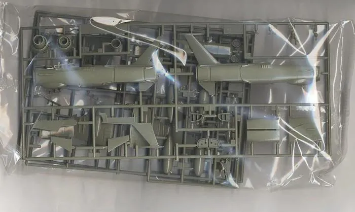 CAPITAN HARLOCK - Captain Harlock 1/72 Space Wolf SW-190 Model Kit