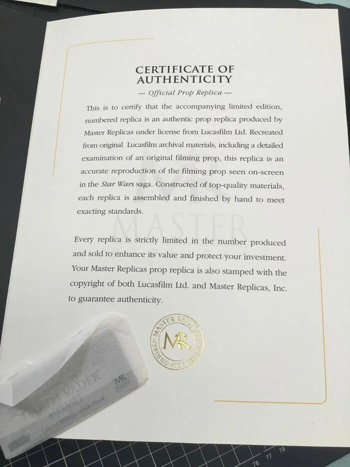 STAR WARS - EPISODE III - Darth Vader Helmet 1/1 Replica Artist Proof - Used