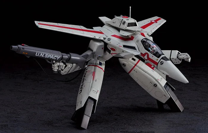 MACROSS - 1/72 VF-1J/A Gerwalk Valkyrie Model Kit