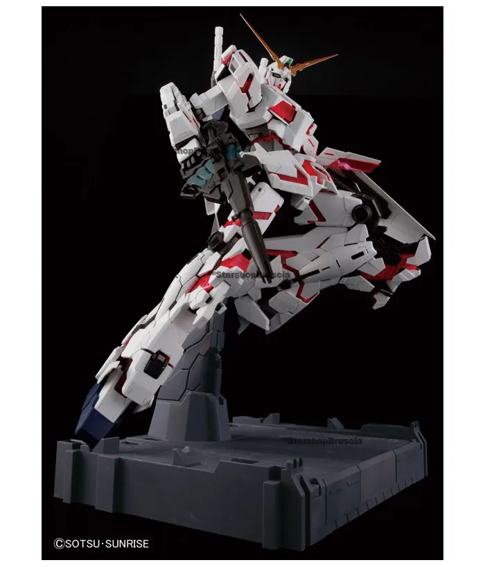 GUNDAM - 1/60 RX-0 Unicorn Perfect Grade Model Kit PG