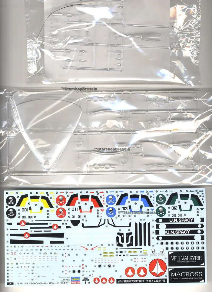 MACROSS - 1/72 VF-1S/A Strike Super Gerwalk Valkyrie Model Kit