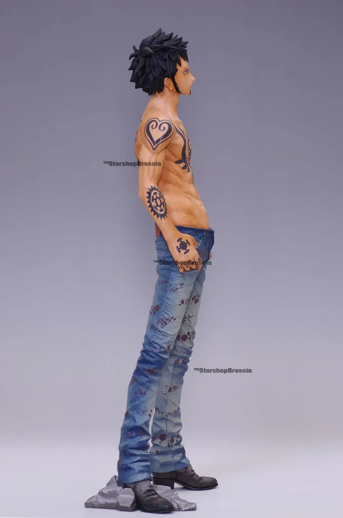 ONE PIECE - King Of Artist Trafalgar Law Pvc Figure