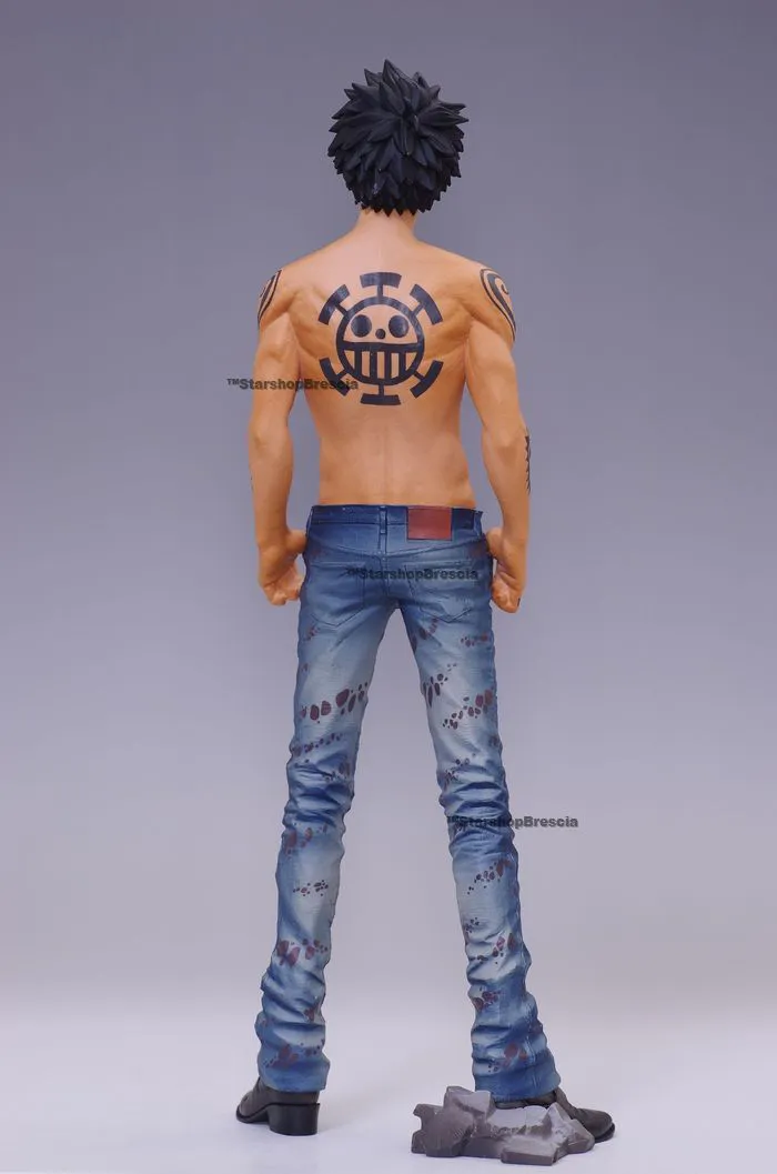 ONE PIECE - King Of Artist Trafalgar Law Pvc Figure