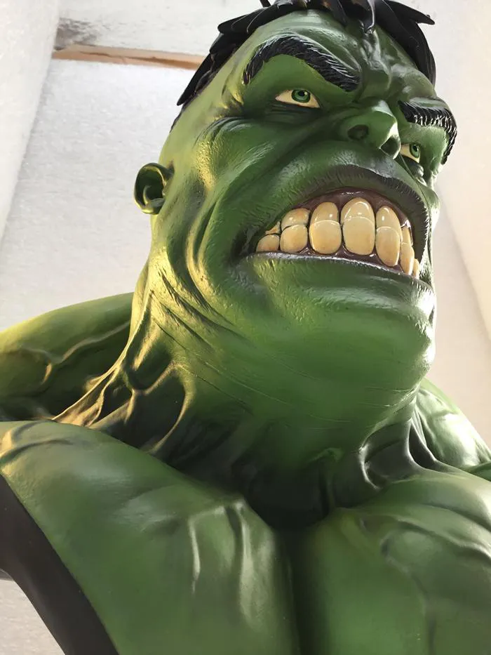 HULK - Green Hulk Legendary Scale Bust